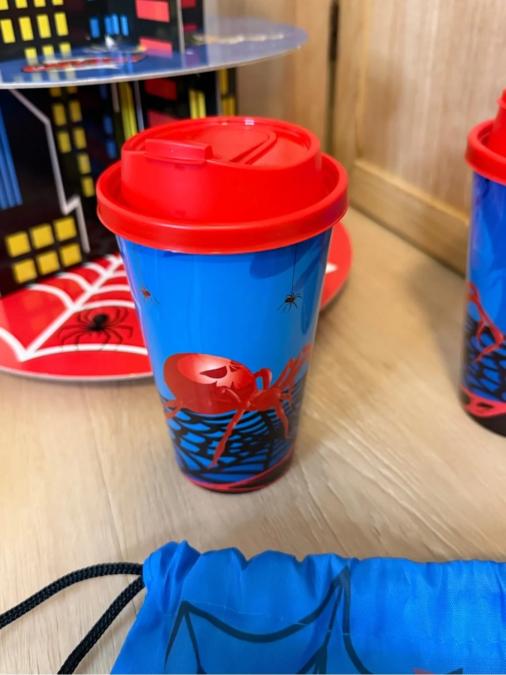 Spider-Man Red & Blue Party Supplies Kit - Official Marvel Style
